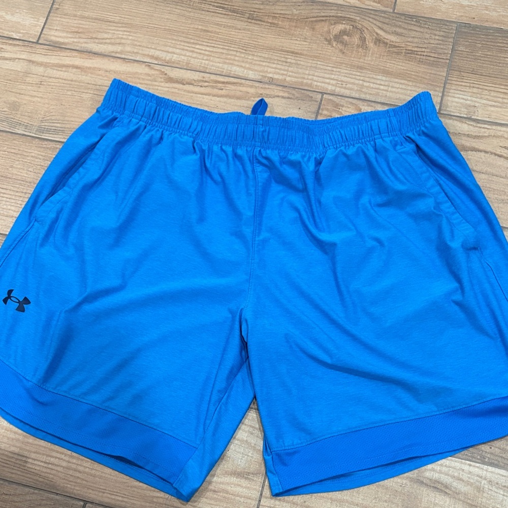 Under Armour Men's Vibrant Blue Sports Shorts size XXL  Loose coup